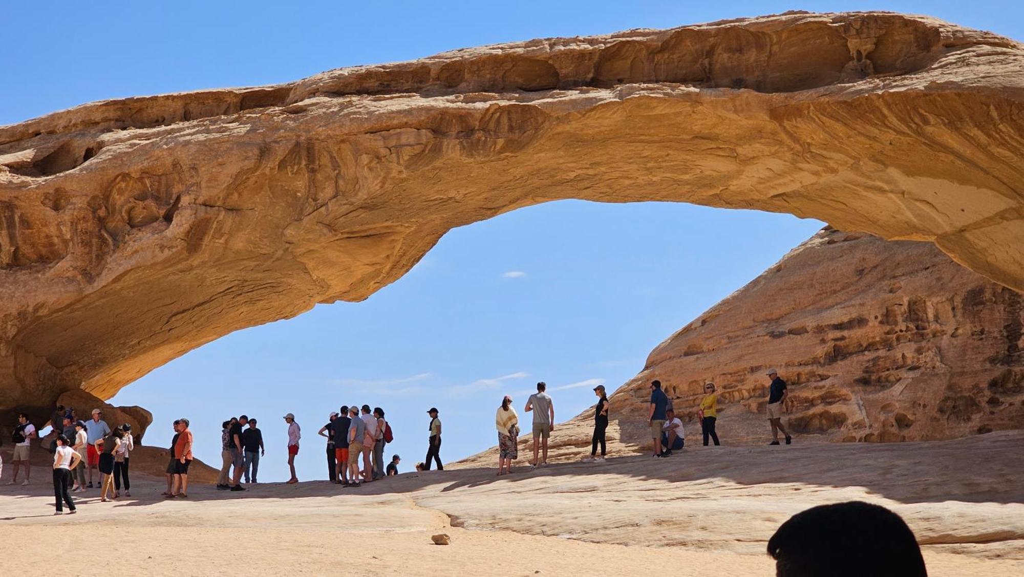 Titanic Camp Bed & Breakfast Wadi Rum Bagian luar foto