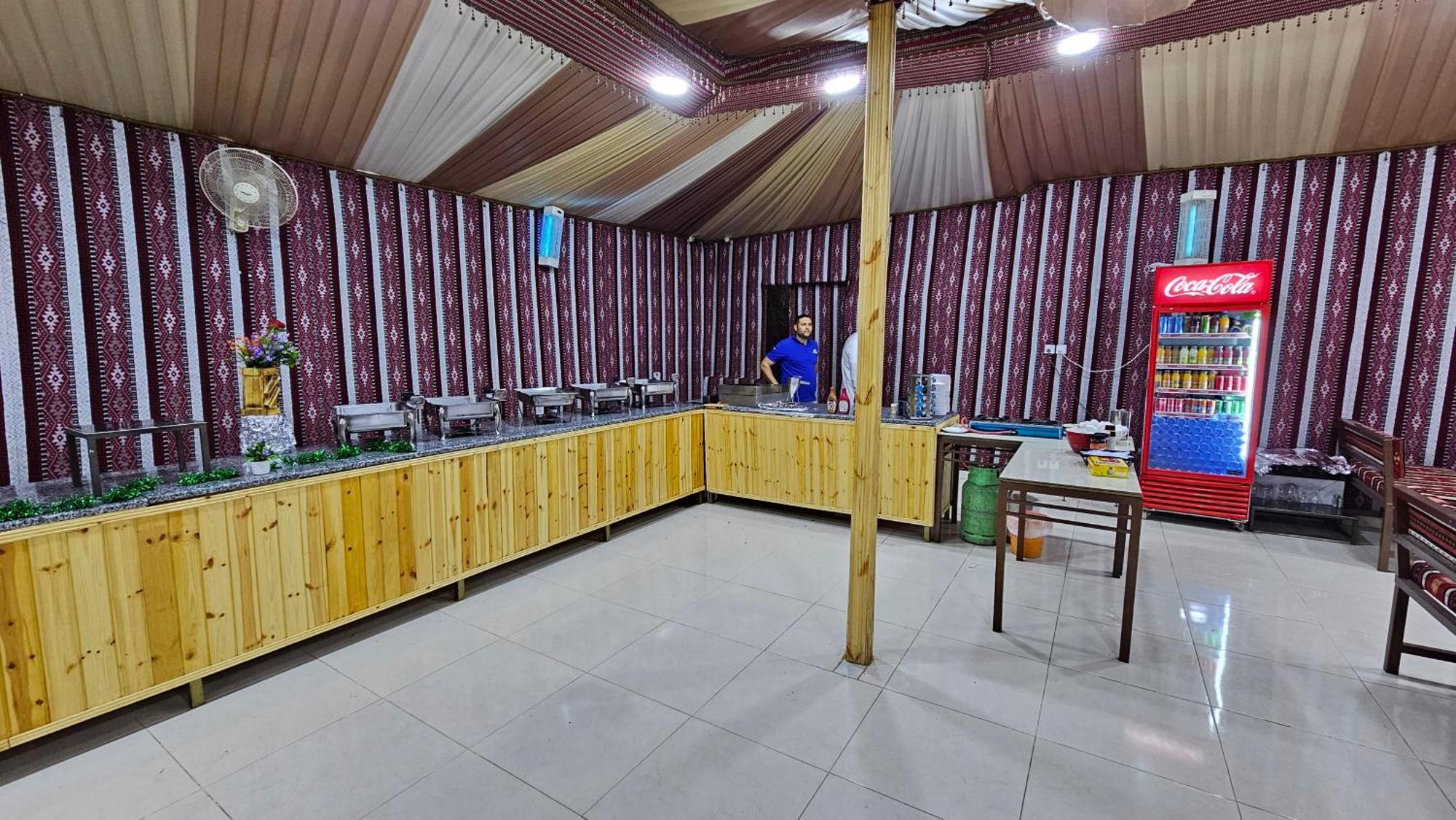 Titanic Camp Bed & Breakfast Wadi Rum Bagian luar foto