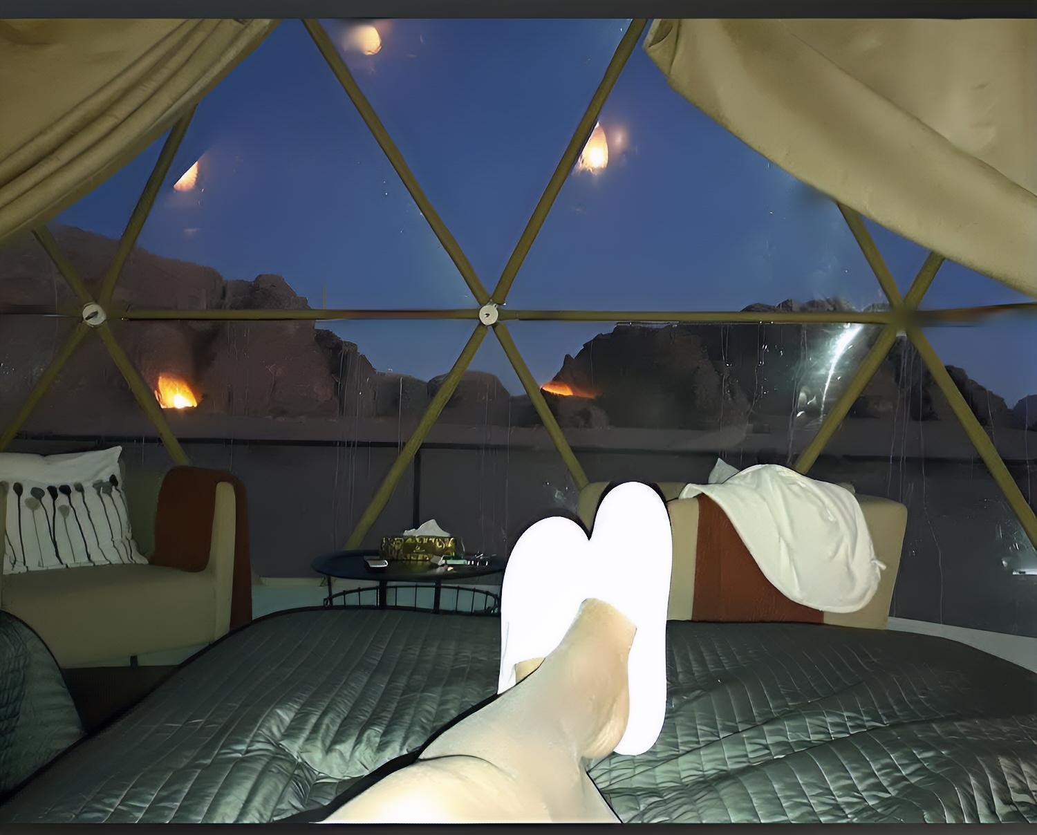 Titanic Camp Bed & Breakfast Wadi Rum Bagian luar foto